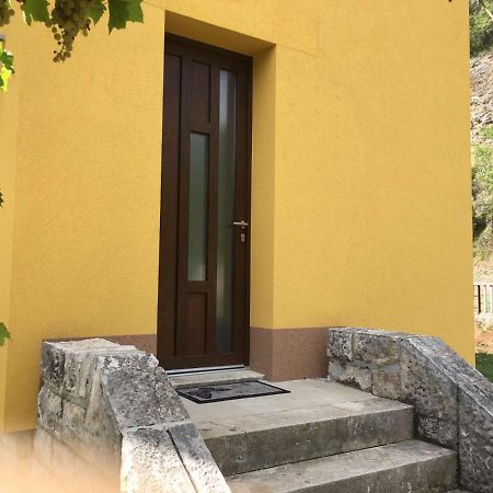 L Apartment Raša Kültér fotó
